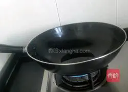 Illustration of how to make scrambled eggs with tomato sauce 1