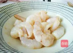 Illustration of how to make soft fried shrimp 3