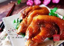Illustration of roasted pig trotters 17