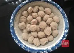 Illustration of how to make fish balls 6