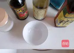 Illustration of how to make spicy shredded pork rice bowl 3