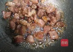 Illustration of how to make braised pork with potatoes 4