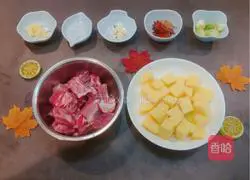 Illustration of how to make pork ribs and roasted potatoes 1