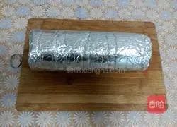 Strawberry Cream Cake Roll Recipe Illustration 23