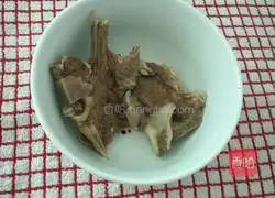 Illustration of how to make your own mutton by hand 12