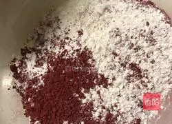 Red Velvet Oreo Crushed Salted Cream Cake Roll Recipe Illustration 1