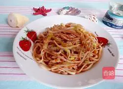 Illustration of making cold noodles with shredded chicken 10