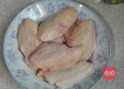 Illustration of how to make fried chicken wings 1