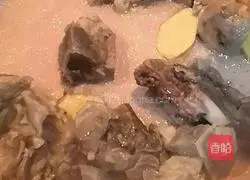 Illustration of how to make sweet and sour pork ribs 5