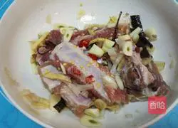 Illustration of how to make steamed pork ribs with Babao black bean powder 7