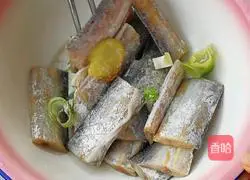 Illustration of how to cook hairtail 2