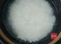 Preserved meat Illustration of how to make clay pot rice 6