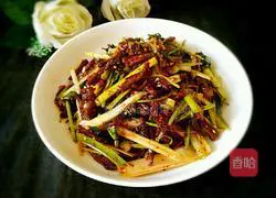 Illustration of how to stir-fried shredded beef 11
