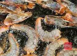 Illustration of how to make King Oyster Mushroom, Bean Curry and Shrimp 3