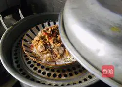 Illustration of steamed scallops with enoki mushroom vermicelli 10