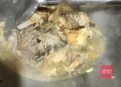 Illustration of how to make garlic-roasted catfish 9