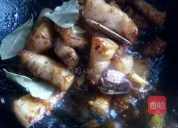 Illustration of how to make braised pork 9