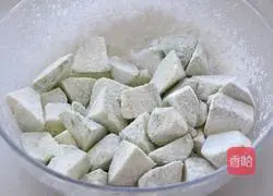 Illustration of how to make Northeastern eggplant meat slices 2