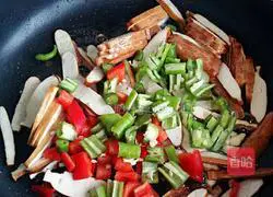 Illustration of Homemade Dried Tofu 5