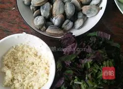 Illustration of how to make fried basil with perilla 1