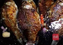 Illustration of how to make canned fish 7