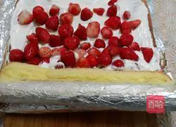 Strawberry Cream Cake Roll Recipe Illustration 22
