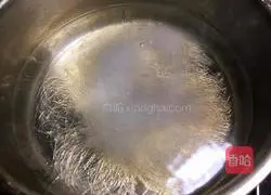 Illustration of how to make steamed scallops with garlic vermicelli 4