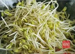Soybean sprouts Illustration of how to make fried vermicelli 3