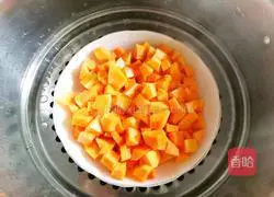 Illustration of how to make blood-tonifying red bean, pumpkin and glutinous rice balls 4