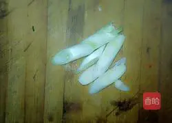 Illustration of how to make the new three fresh vegetables 6