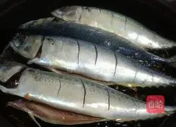 Illustration of braised mackerel 7