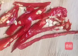 Illustration of how to make spicy fried whitebait 2