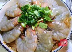 Illustration of steamed shrimps with garlic vermicelli 23