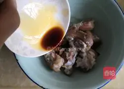 Pig Illustration of how to make ginger feet 3