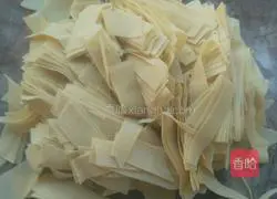 Illustration of how to make Northeastern pepper-dried tofu 1