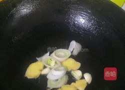 Casserole with Spring Bamboo Shoots and Beef Stew Illustration 7