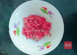 Illustration of how to make Nanjian meatballs 1