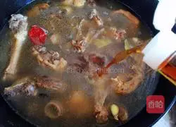 Illustration of how to make big goose stewed with sauerkraut 11