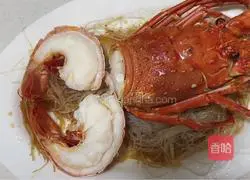 Illustration of how to make steamed lobster with vermicelli 6