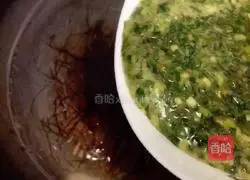 ( Lantern Festival on the fifteenth day of the first lunar month) Illustration of how to cook leeks and eggs 8