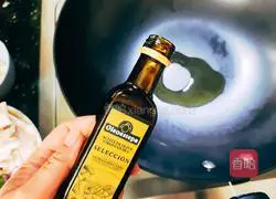 Illustration of how to make shrimps and king oyster mushrooms 4