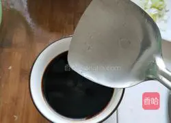 Illustration of how to make fried meat with celery 4