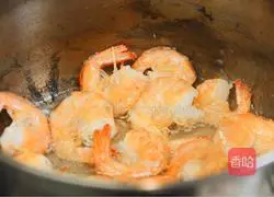 How to make spicy garlic seafood pasta Illustration 9