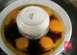 Illustration of how to make eggs and shredded potatoes 4