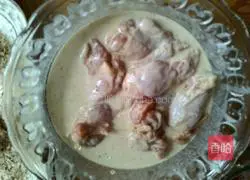 Illustration of how to make fried chicken wings with oats 6