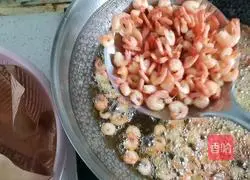 Illustration of how to make crispy fried shrimp 4