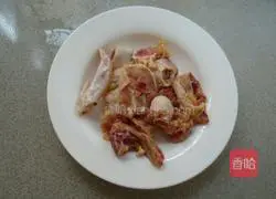 Illustration of how to make spicy chicken with edamame 4