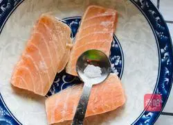 Olive oil Illustration of how to cook salmon 2