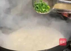 Illustration of making fish head powder 7