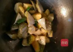 Illustration of the improved version of three fresh vegetables 5